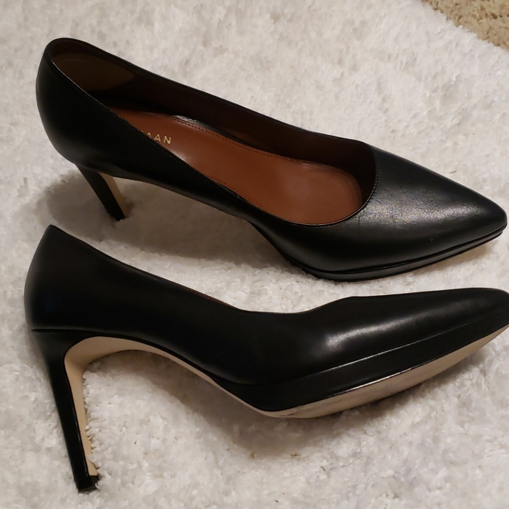 COLE HAAN PUMPS